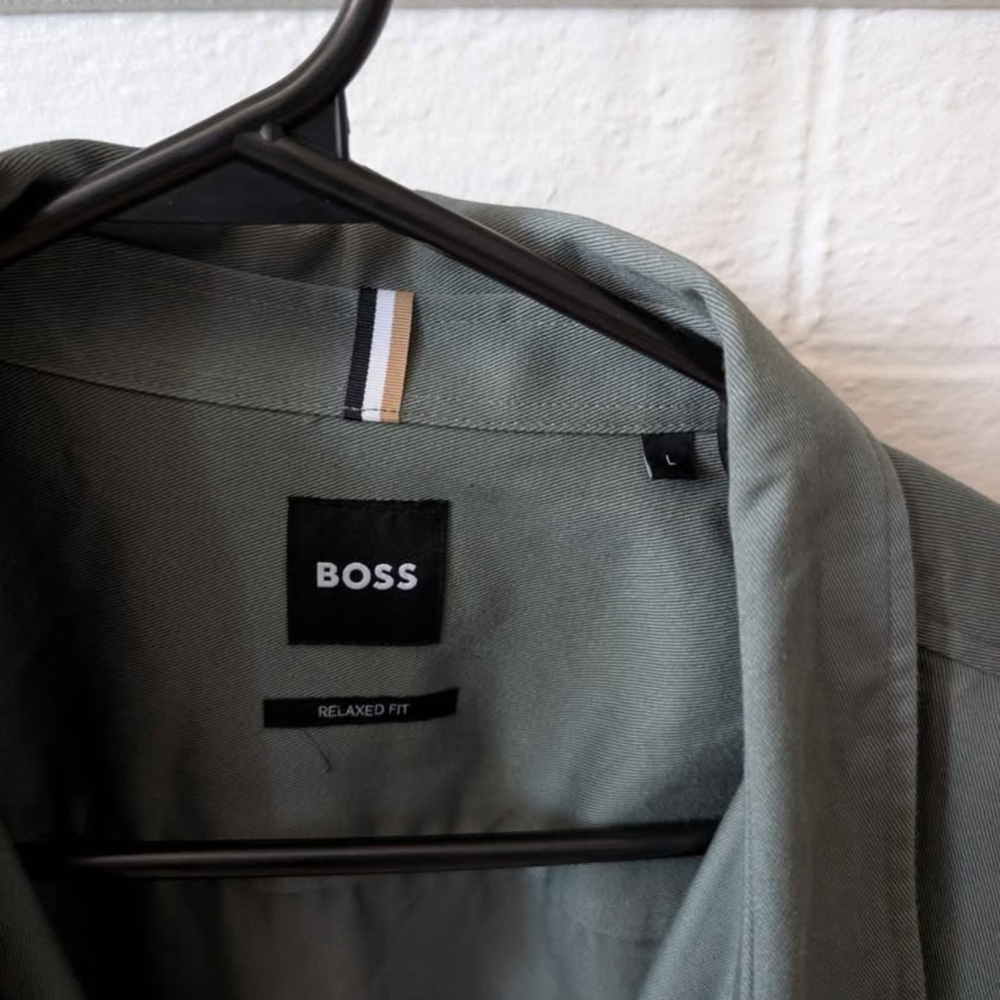 Boss Men's Army Green Overshirt - Picture 2 of 4